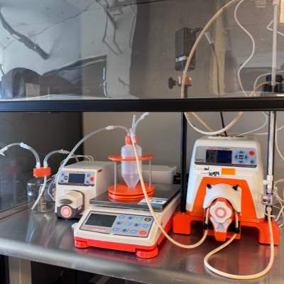 KrosFlow 切向流過濾系統(tǒng)，含天平、蠕動泵及附件