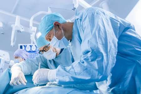 中國藥械出海勢頭強勁！2025年海外授權金額同比增160%